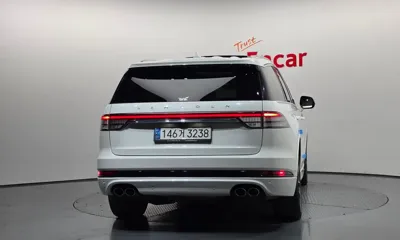 Lincoln Aviator