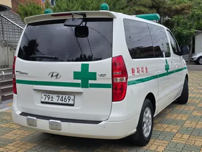 Hyundai Starex