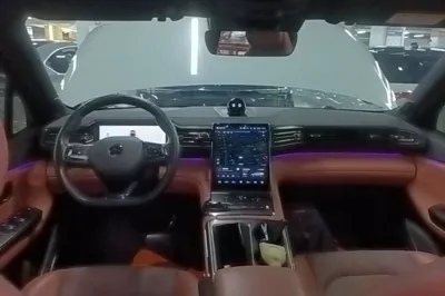 Nio EC6