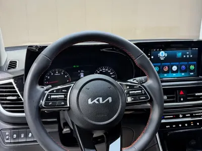 Kia KX3