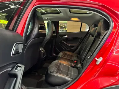 Mercedes-Benz GLA (Import)