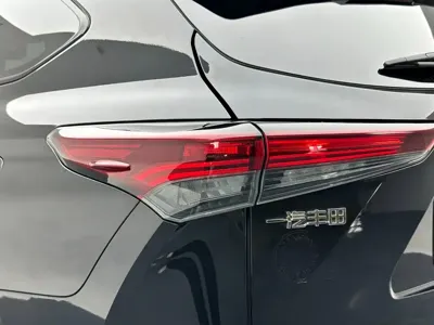 Toyota Crown Kluger