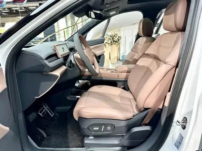 Nio ES8