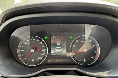 Roewe i5