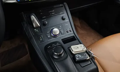 Lexus CT200h