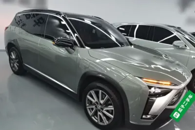 Nio ES8