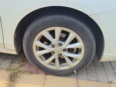 Roewe i5