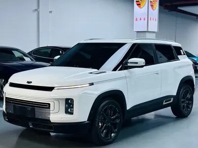 Geely ICON
