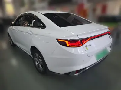 Geely L HiP