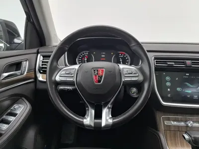 Roewe RX8
