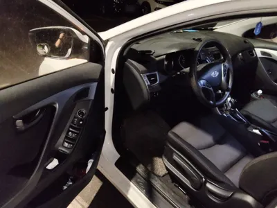 Hyundai Elantra (5th Generation