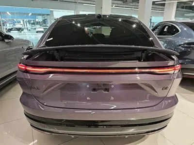 Nio EC6