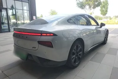 Xpeng P7