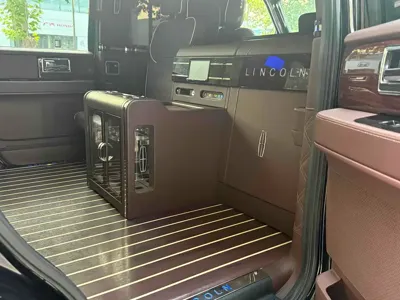 Lincoln Navigator