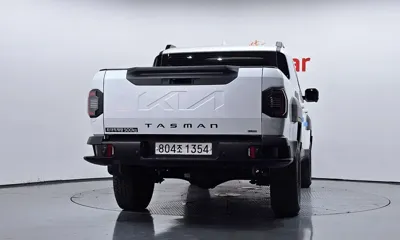 Kia Tasman