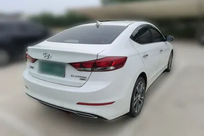 Hyundai Elantra (6th Generation
