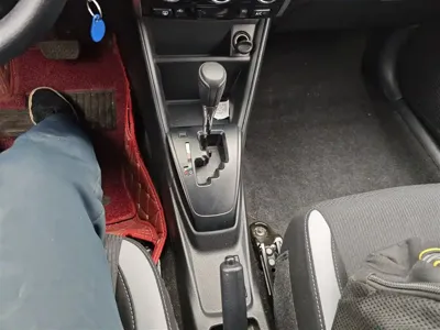Toyota Yaris L