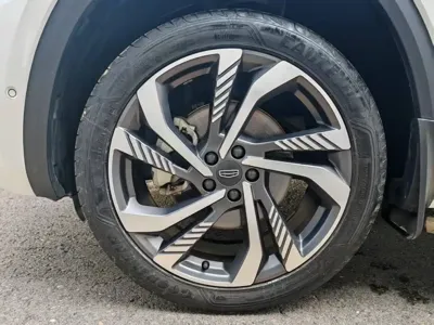Geely Xingyue L