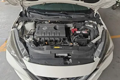 Nissan Lannia