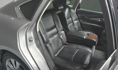Infiniti M