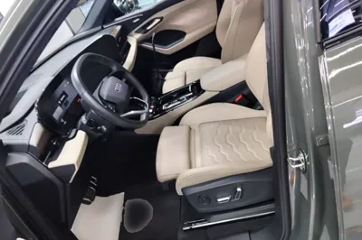 Audi Q6L e-tron