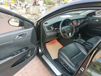Hyundai Mistra