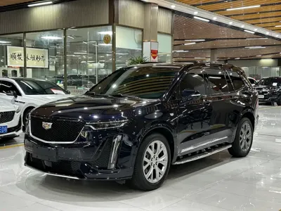 Cadillac XT6