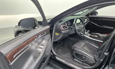 Genesis EQ900