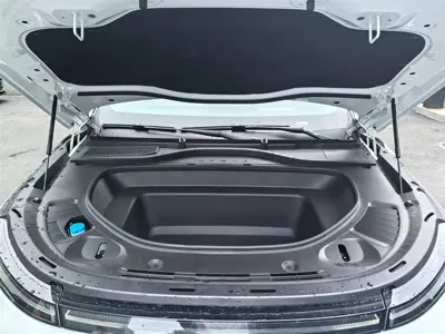 Xpeng G9