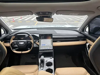 Geely Boyue L