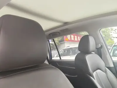 Roewe RX8