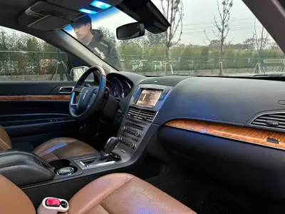 Lincoln MKT