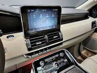 Lincoln Navigator