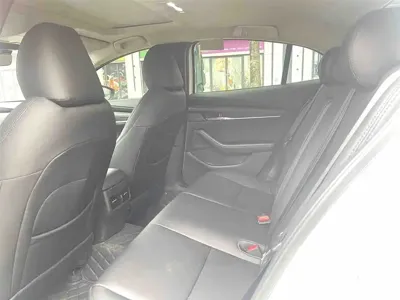 Mazda 3 Axela