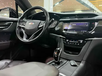 Cadillac XT6