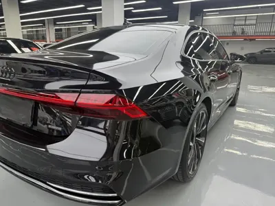 Audi A7L