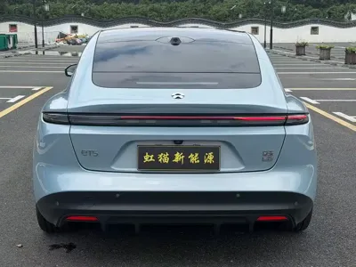 Nio ET5
