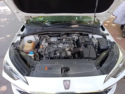 Roewe i5