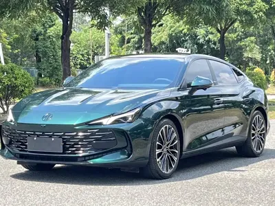 MG MG7