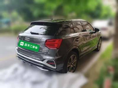 Audi Q2L