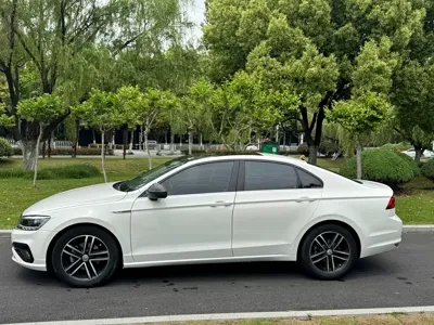 Volkswagen Lamando