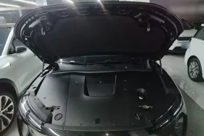 Nio EC6