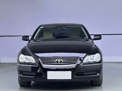 Toyota Reiz