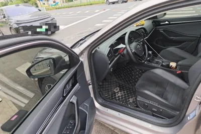 Volkswagen Sagitar