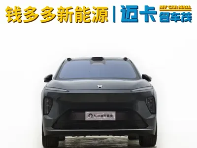 Nio ES8