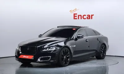 Jaguar XJ