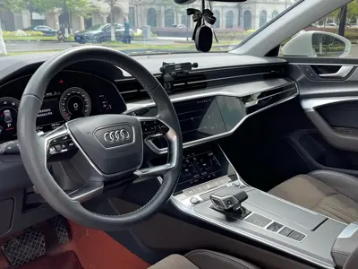 Audi A7L
