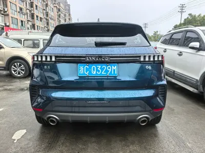 Lynk & Co 06