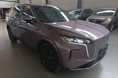 Hongqi HS6 PHEV