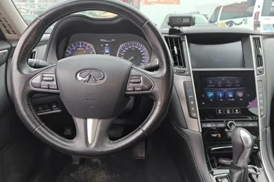 Infiniti Q50L